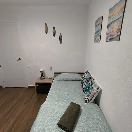 Sunny Flat With Huge Terrace! Close Downtown! Appartement