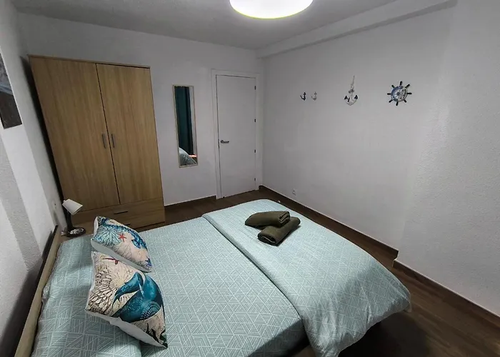 Sunny Flat With Huge Terrace! Close Downtown! 알리칸테