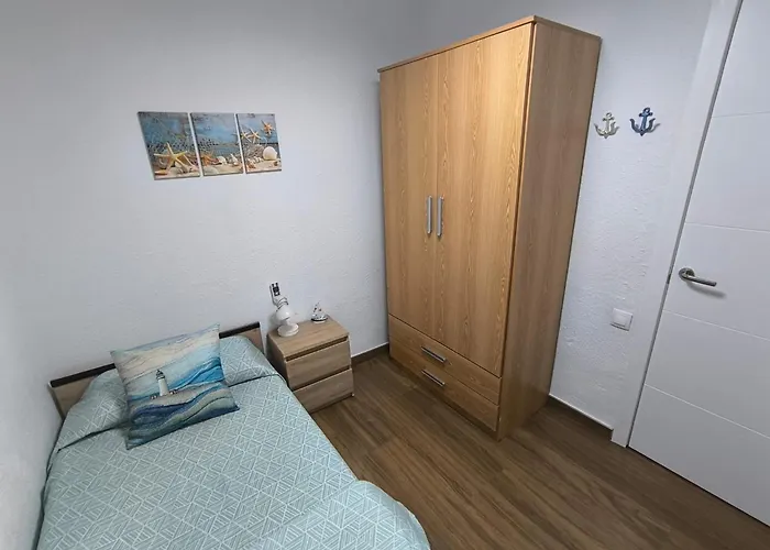 Sunny Flat With Huge Terrace! Close Downtown! 알리칸테
