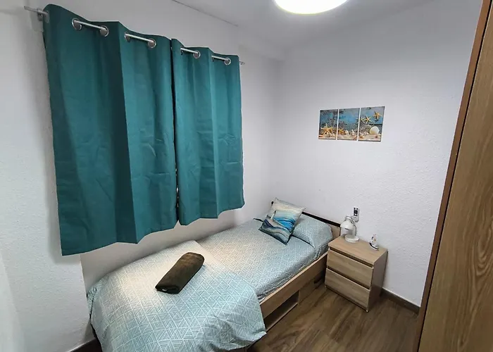 Sunny Flat With Huge Terrace! Close Downtown! * 알리칸테